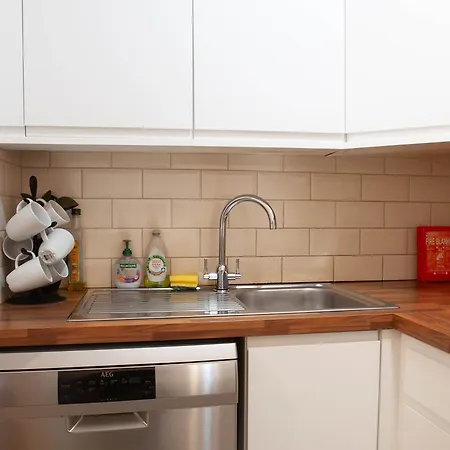 2bdr Near Guinness Storehouse And Dub Castle Апартаменты Дублин